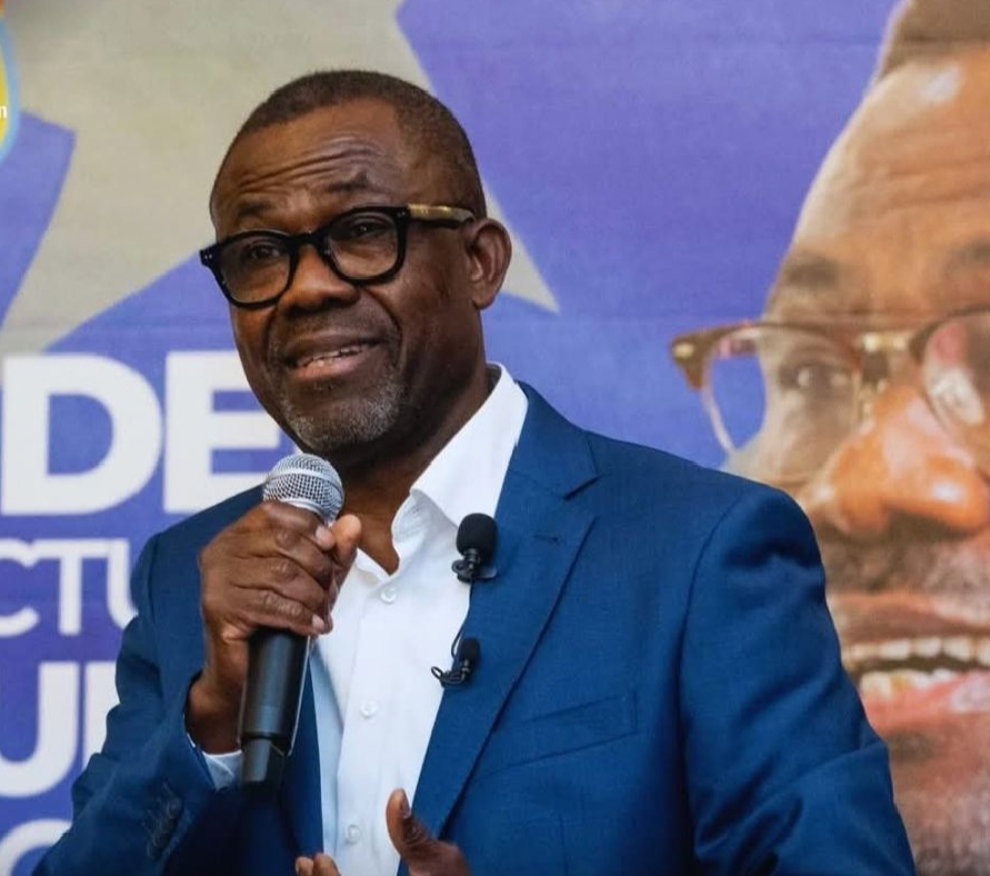 Veron Mosengo Omba élu président à la majorité absolue
