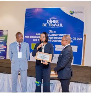 La Directrice générale de l’ANAPI Rachel Pungu Luamba honorée par les Auditeurs internes du Congo